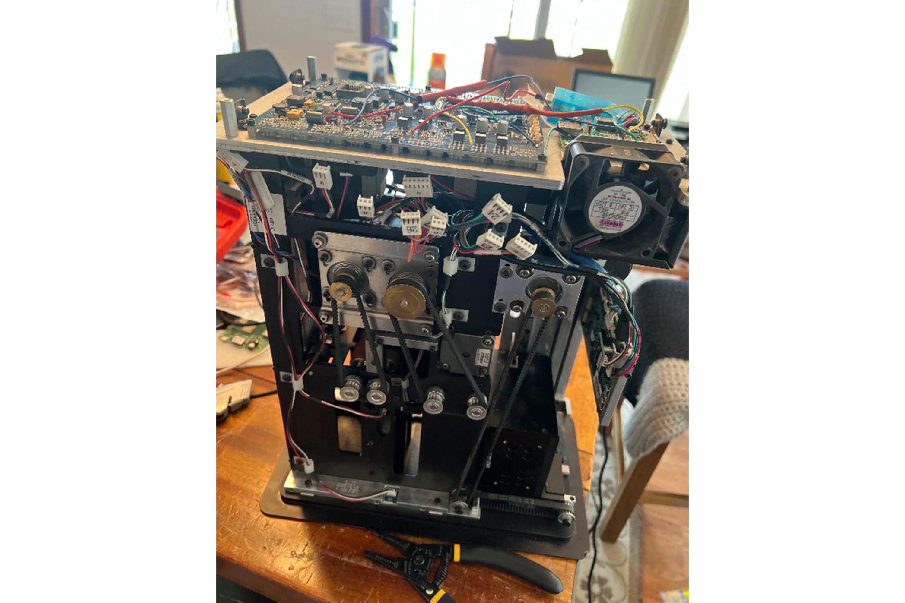 This undated image provided the U.S. Attorney's Office Eastern District of New York, shows a card shuffler allegedly used by defendants in a sports betting and illegal gambling case brought by the U.S. attorney's office of the Eastern District of New York, Thursday, Oct. 23, 2025, in New York. 