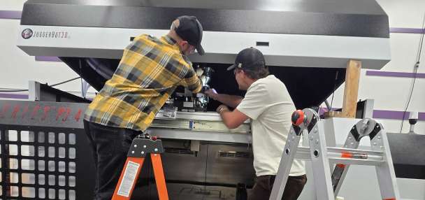 Students apply real-world engineering for aerospace, defense at WSU