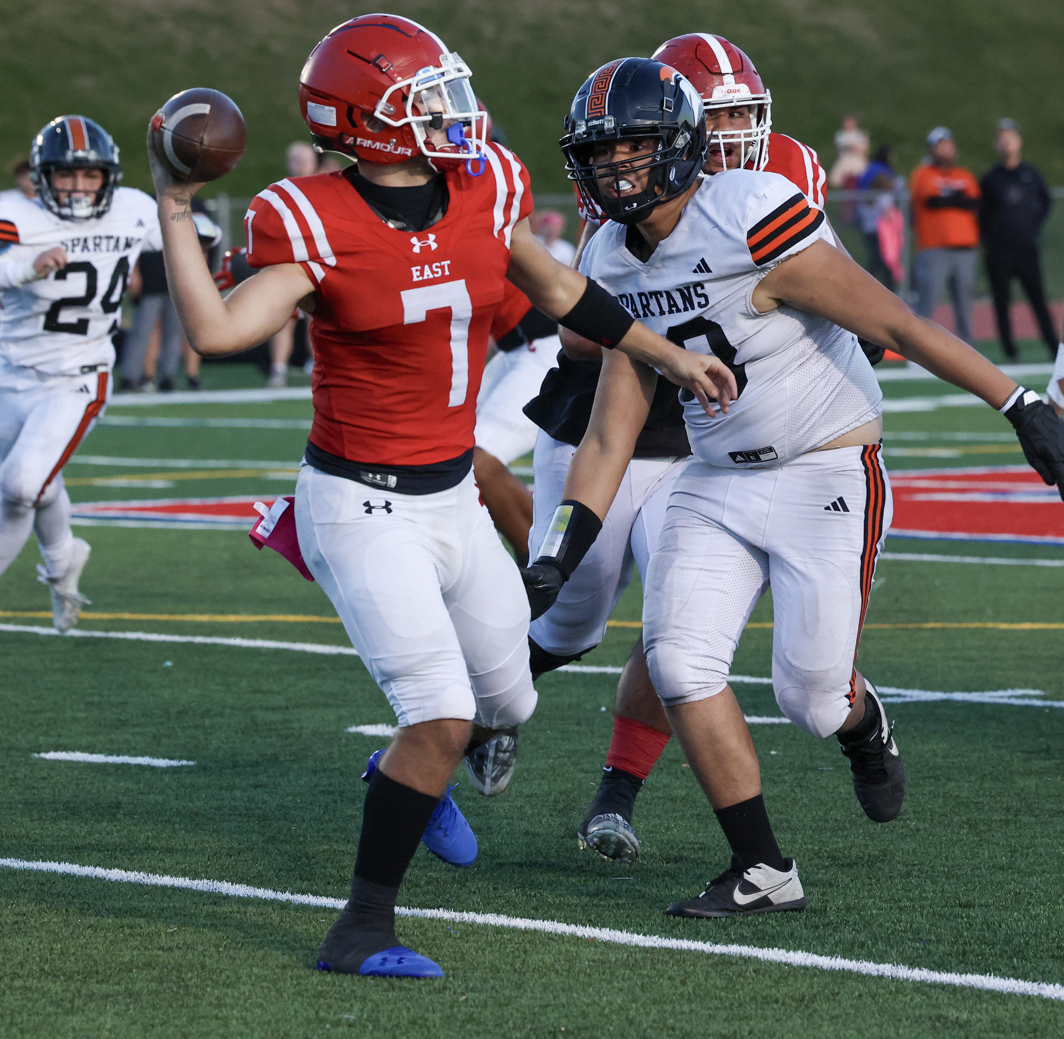 East wins heavyweight bout playoff opener over Murray 