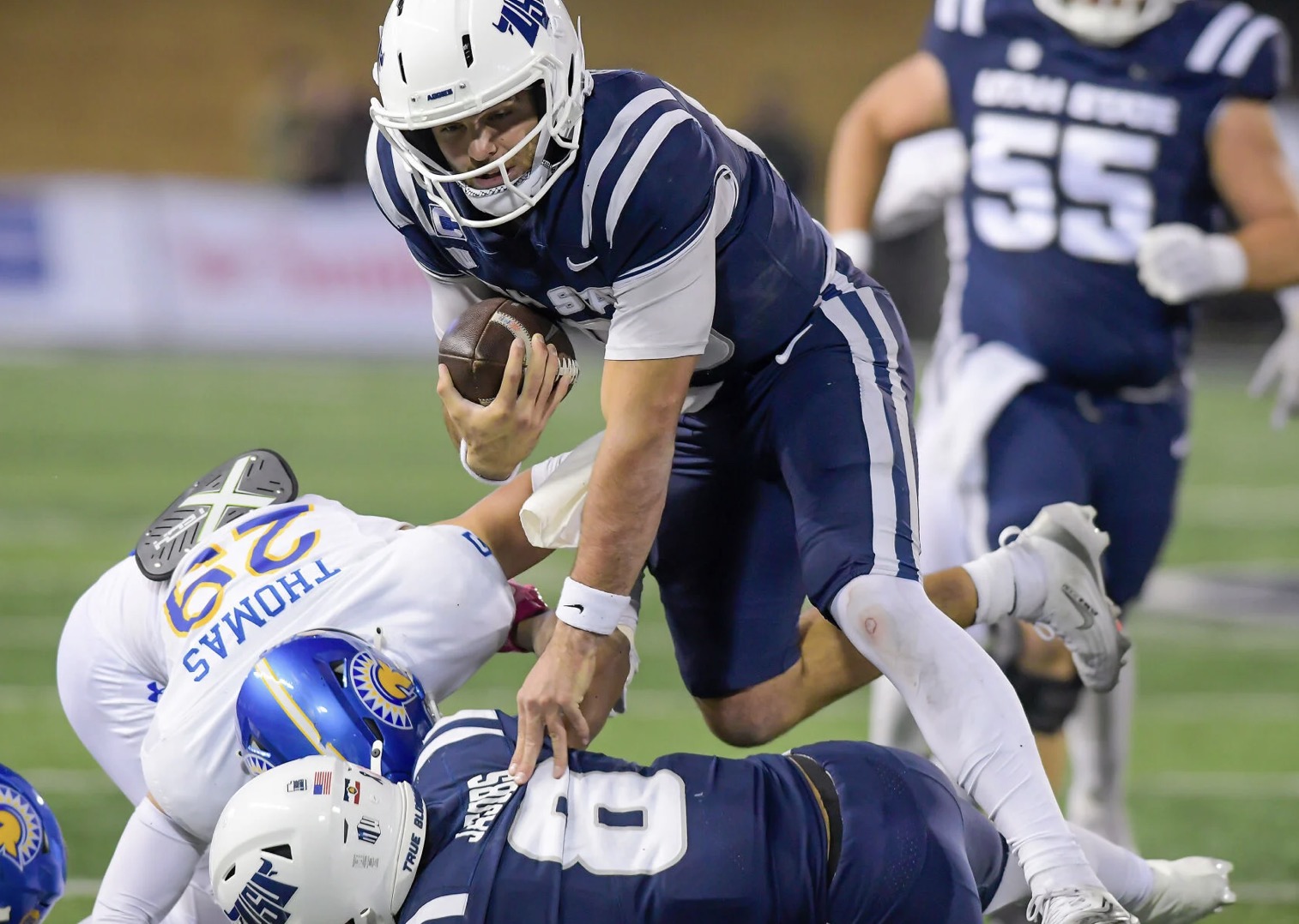 Utah State comes out flat, falls to 0-4 on the road in loss to New Mexico