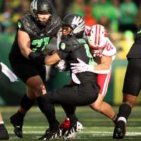 Pick Six Previews: Big Ten showdown to lean Oregon's way in rainy Iowa