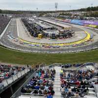Byron outduels Blaney for victory at Martinsville and NASCAR Championship 4 berth