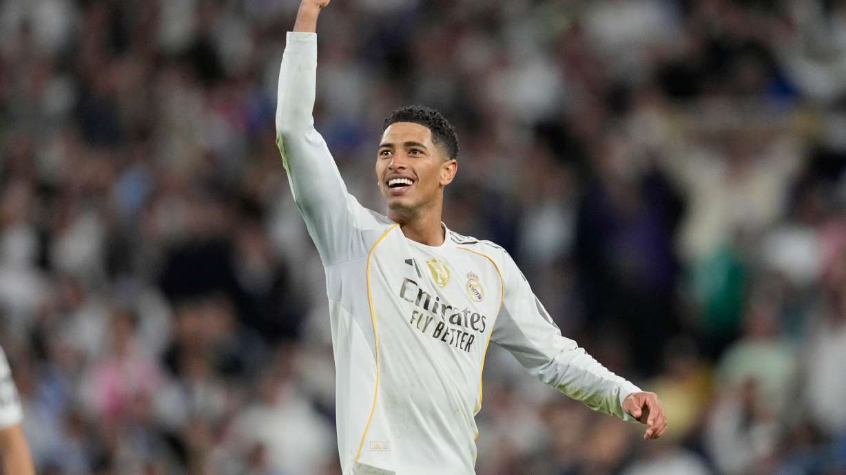 Real Madrid's Jude Bellingham reacts after a La Liga soccer match between Real Madrid and Barcelona in Madrid, Spain, Sunday, Oct. 26, 2025.