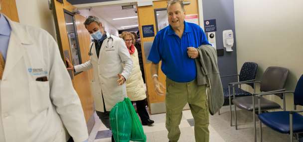 New Hampshire man resumes dialysis after record 271 days living with a pig kidney