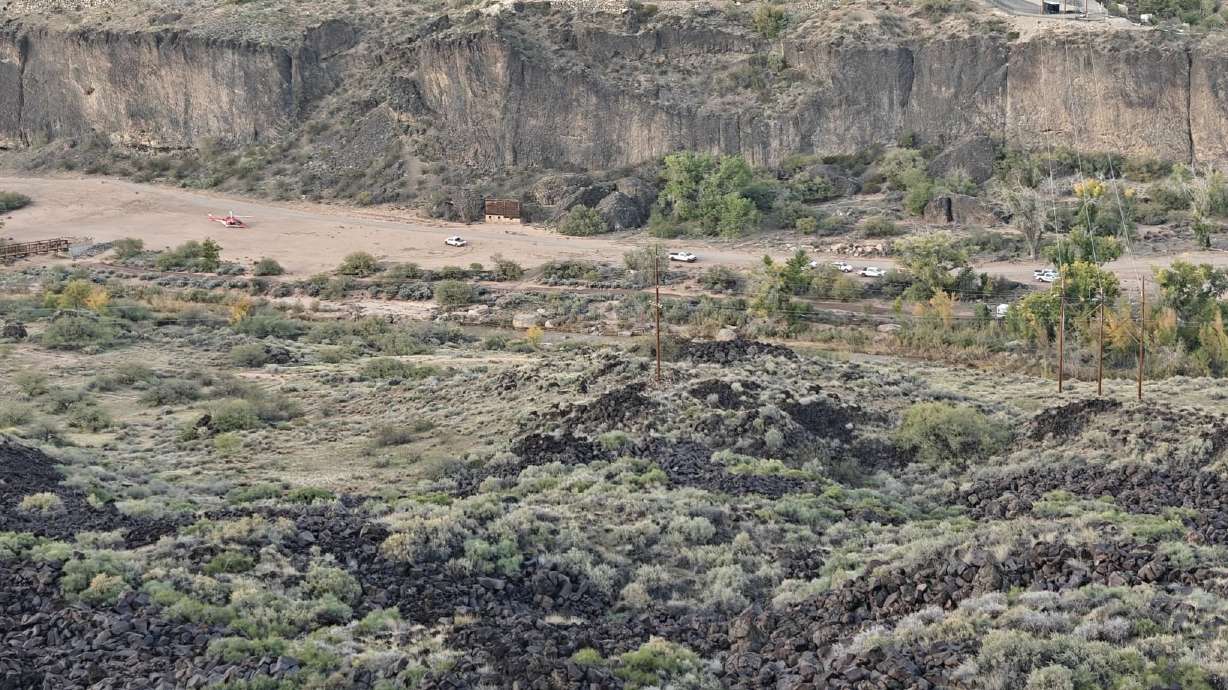 A paraglider was killed when he crashed into some power lines at a Washington County nature park on Thursday evening.