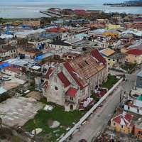 Aid efforts struggle to bring relief to parts of hurricane-stricken Jamaica
