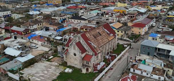 Aid efforts struggle to bring relief to parts of hurricane-stricken Jamaica
