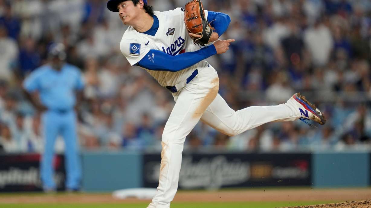Los Angeles pitcher Dodgers' Shohei Ohtani twos against the Toronto Blue Jays during the fourth inning in Game 4 of baseball's World Series, Tuesday, Oct. 28, 2025, in Los Angeles.