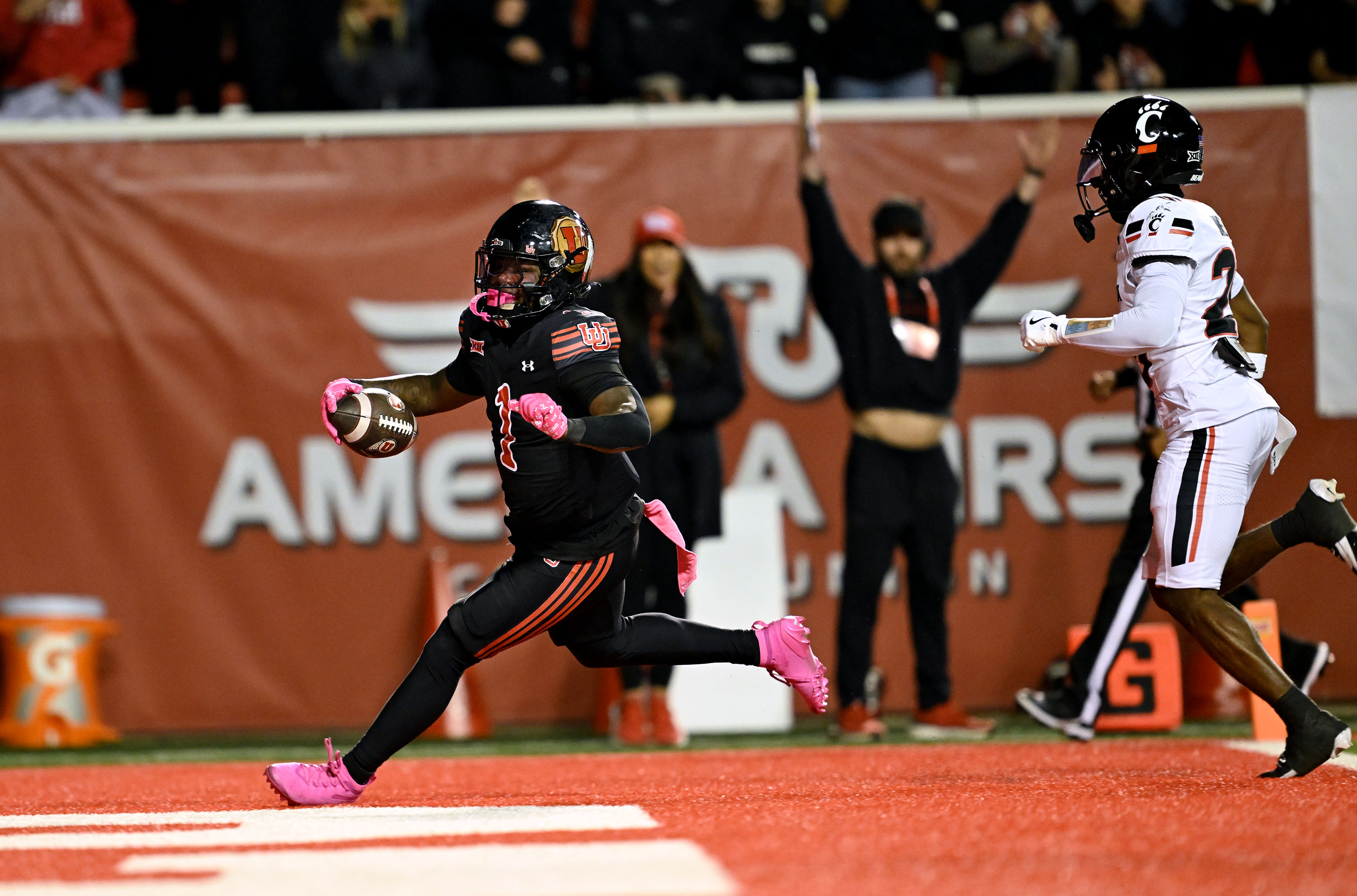 Top Sports story anchor