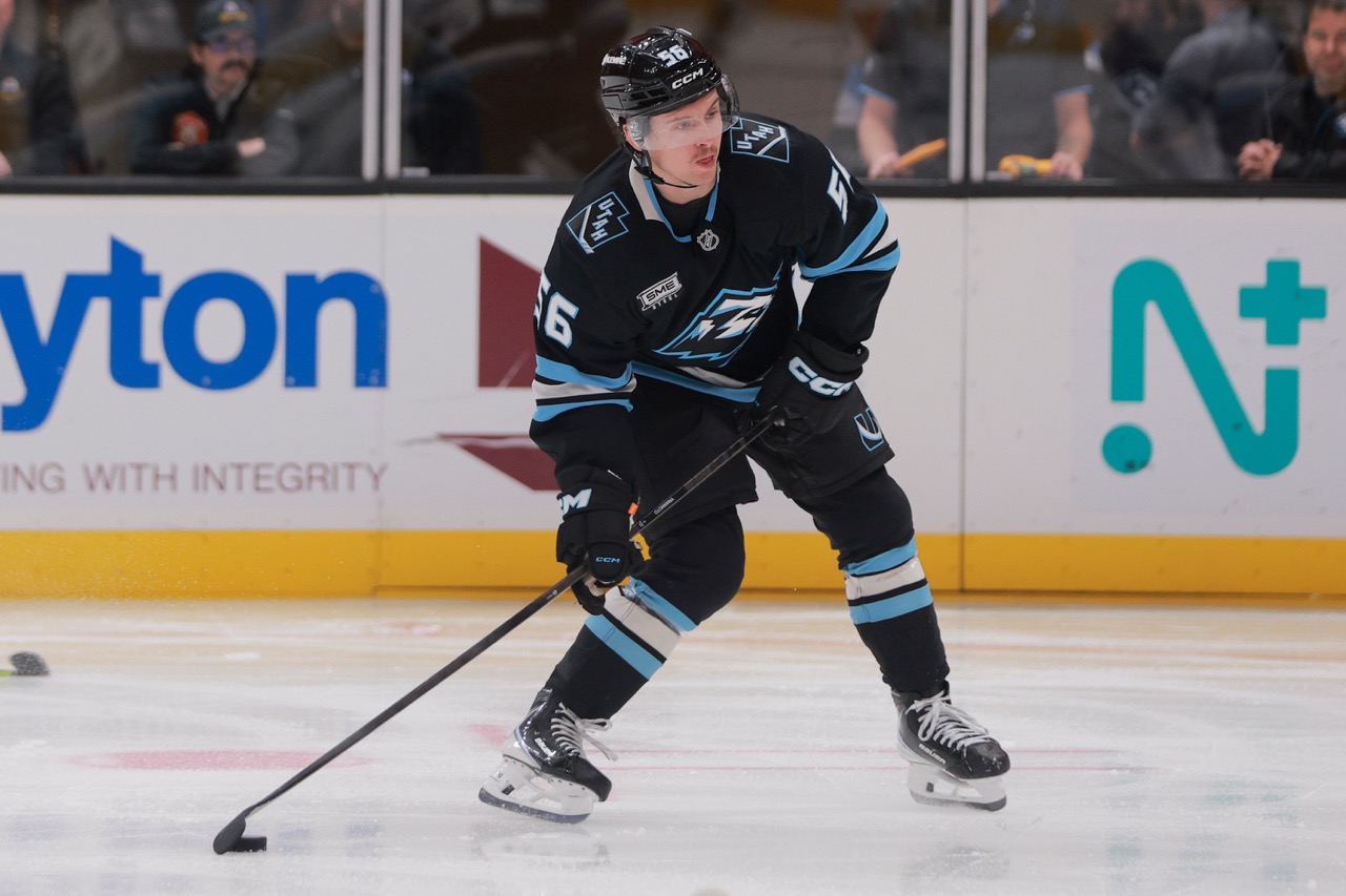 Yamamoto nets 2 goals, but Mammoth rally comes up short in 3-2 loss to Stars