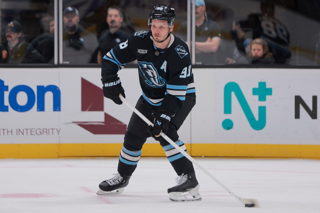 Sergachev's goal helps lift Utah Mammoth to 4-3 win over Florida Panthers