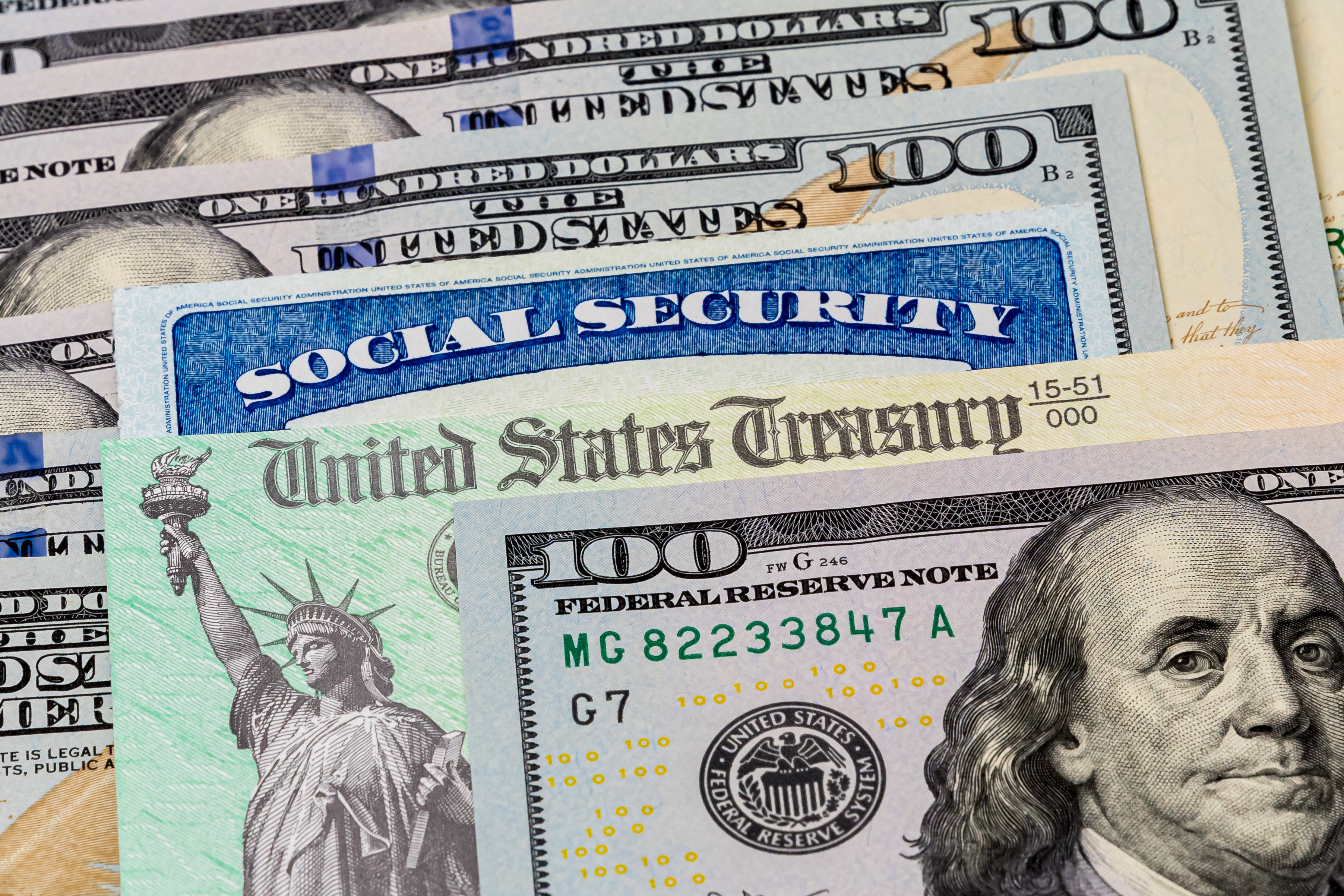 7 things you must consider when deciding to file for Social Security benefits