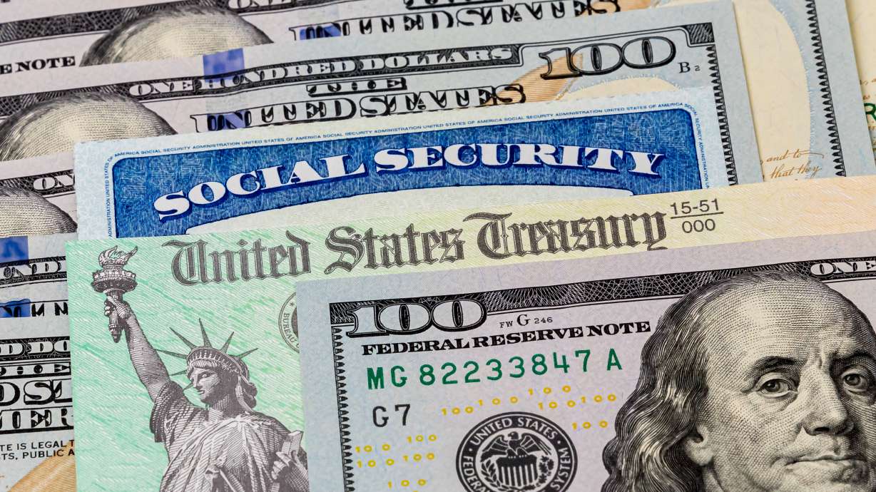 7 things you must consider when deciding to file for Social Security benefits