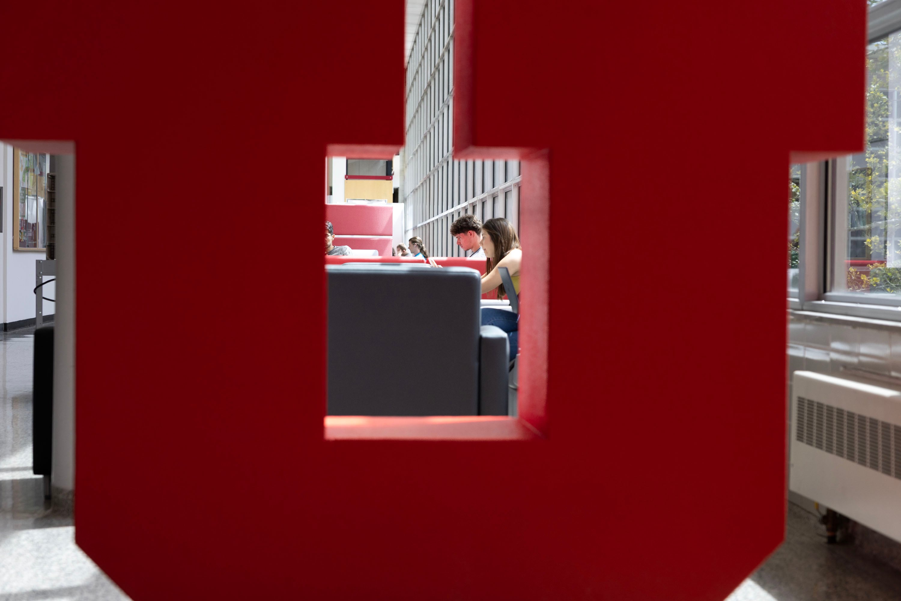 Academic first: University of Utah to offer minor in business AI