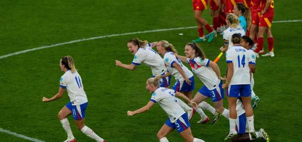 Spain and England renew women's soccer rivalry in 2027 World Cup qualifying group