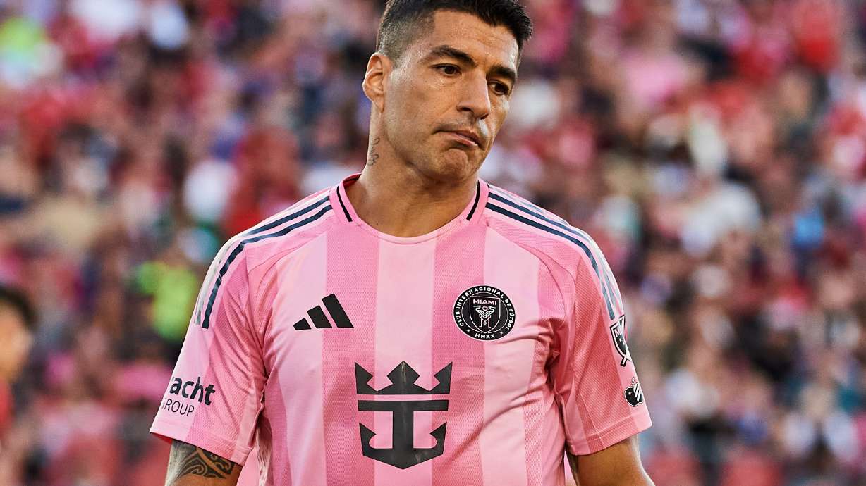 FILE - Inter Miami's Luis Suarez (9) reacts after missing a scoring opportunity against Toronto FC during the second half of a MLS soccer game, Saturday, Sept. 27, 2025, in Toronto.