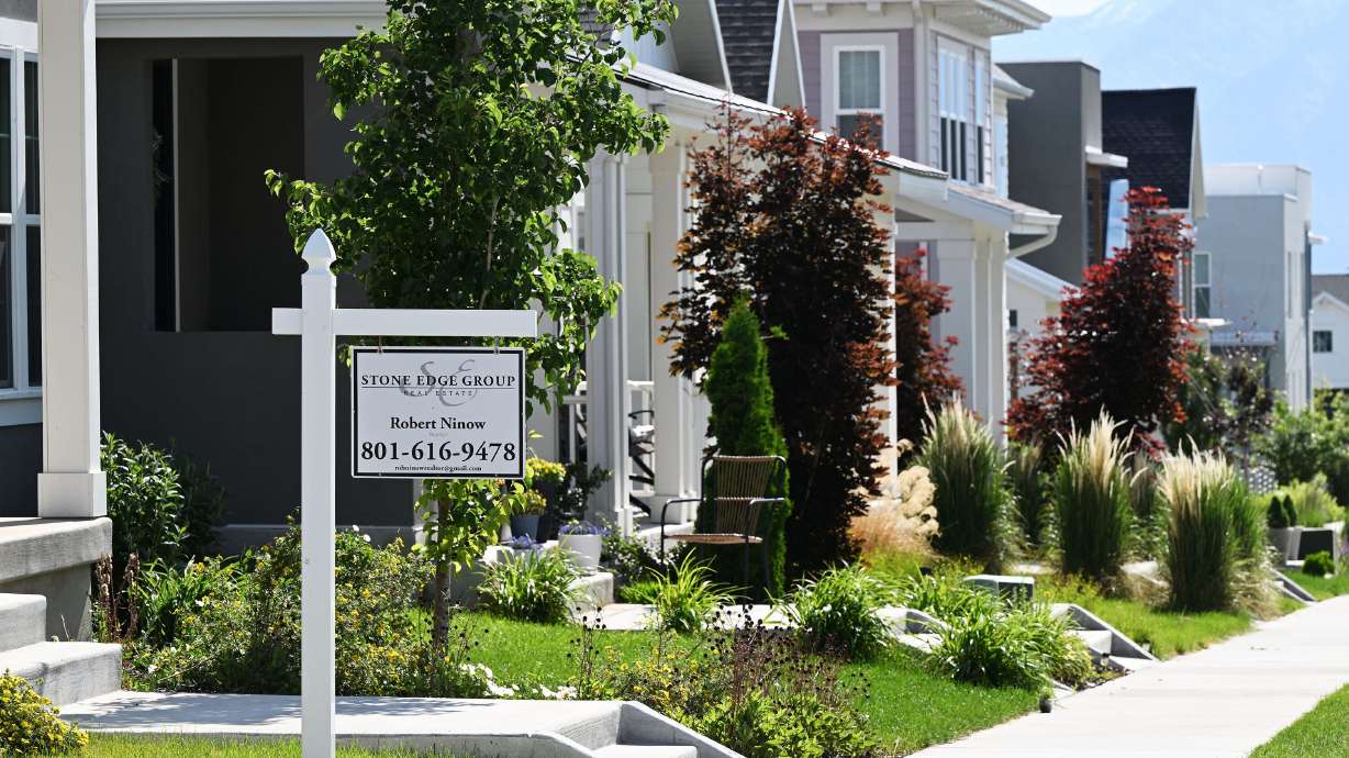 Redfin reports that there are nearly $700 billion in unsold houses on the market nationwide, a record high. The rate of homes changing hands in the United States is at the lowest point since the 1990s.