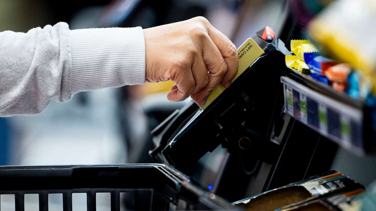 Utahns appear to be in a similar financial situation to a year ago, according to Zions Bank's consumer sentiment index for last month, published in partnership with the University of Utah.