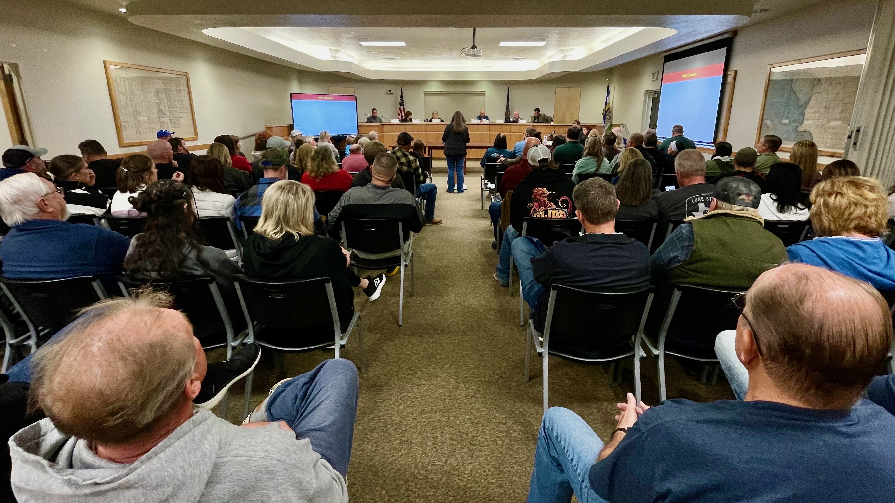 Hooper Mayor Sheri Bingham was the focus of a proposal to strip her of some of her powers at the Hooper City Council meeting on Thursday, but the measure failed.