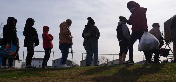 Supreme Court issues emergency order to block full SNAP food aid payments