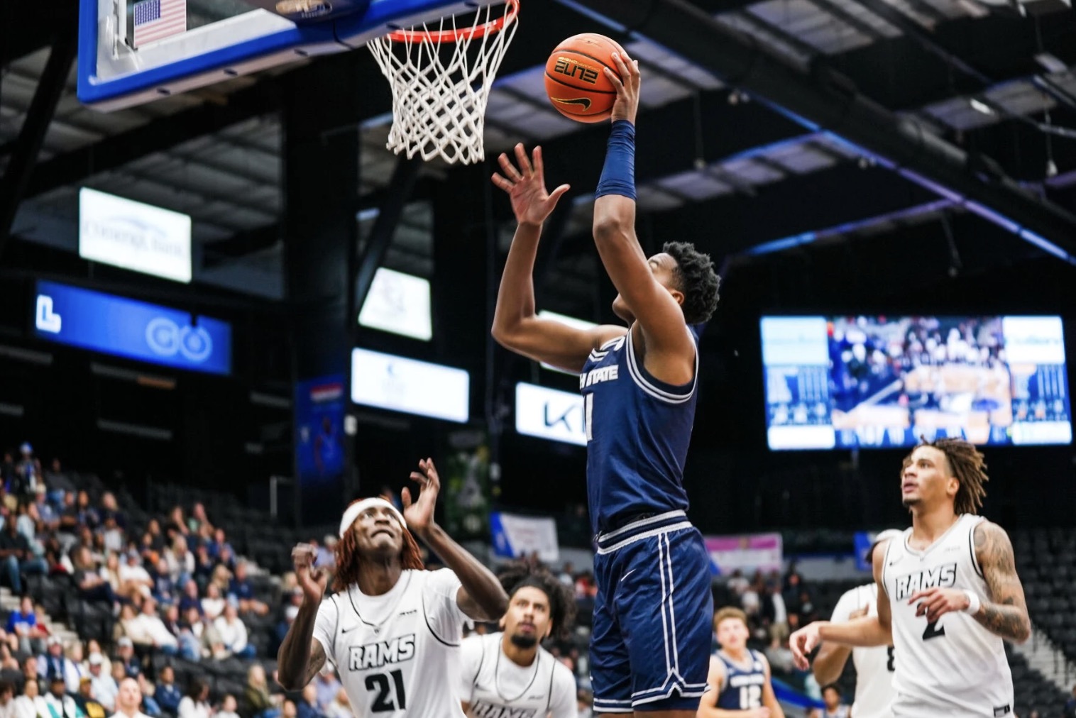 Utah State men's basketball holds on, barely, against VCU on road