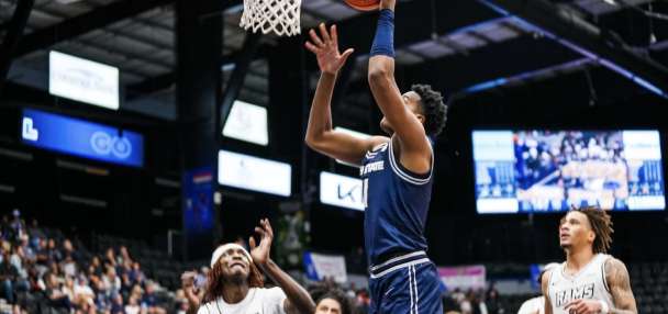 Utah State men's basketball holds on, barely, against VCU on road