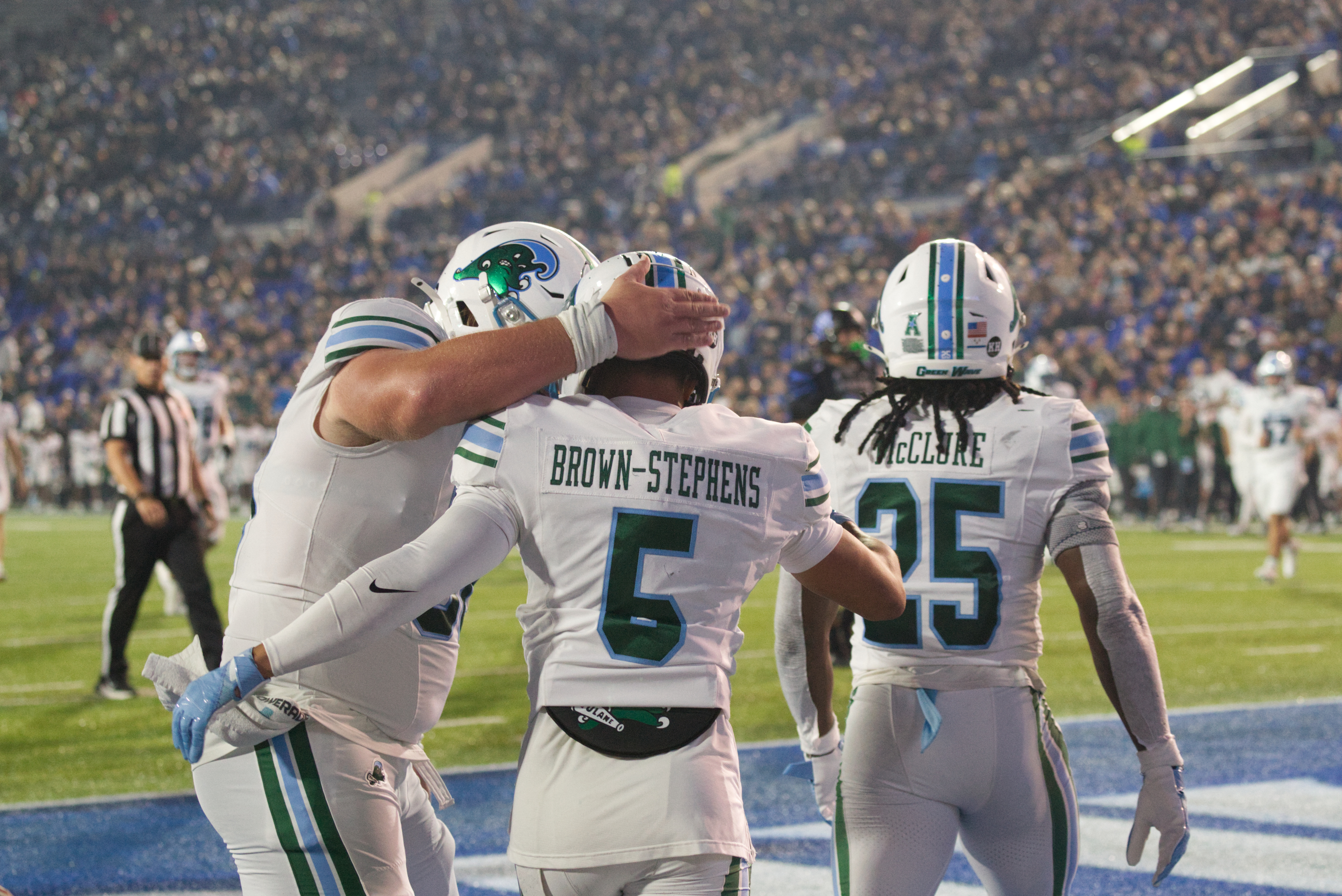 Tulane beats No. 22 Memphis 38-32 to stay in contention for the Group of 5 spot in CFP