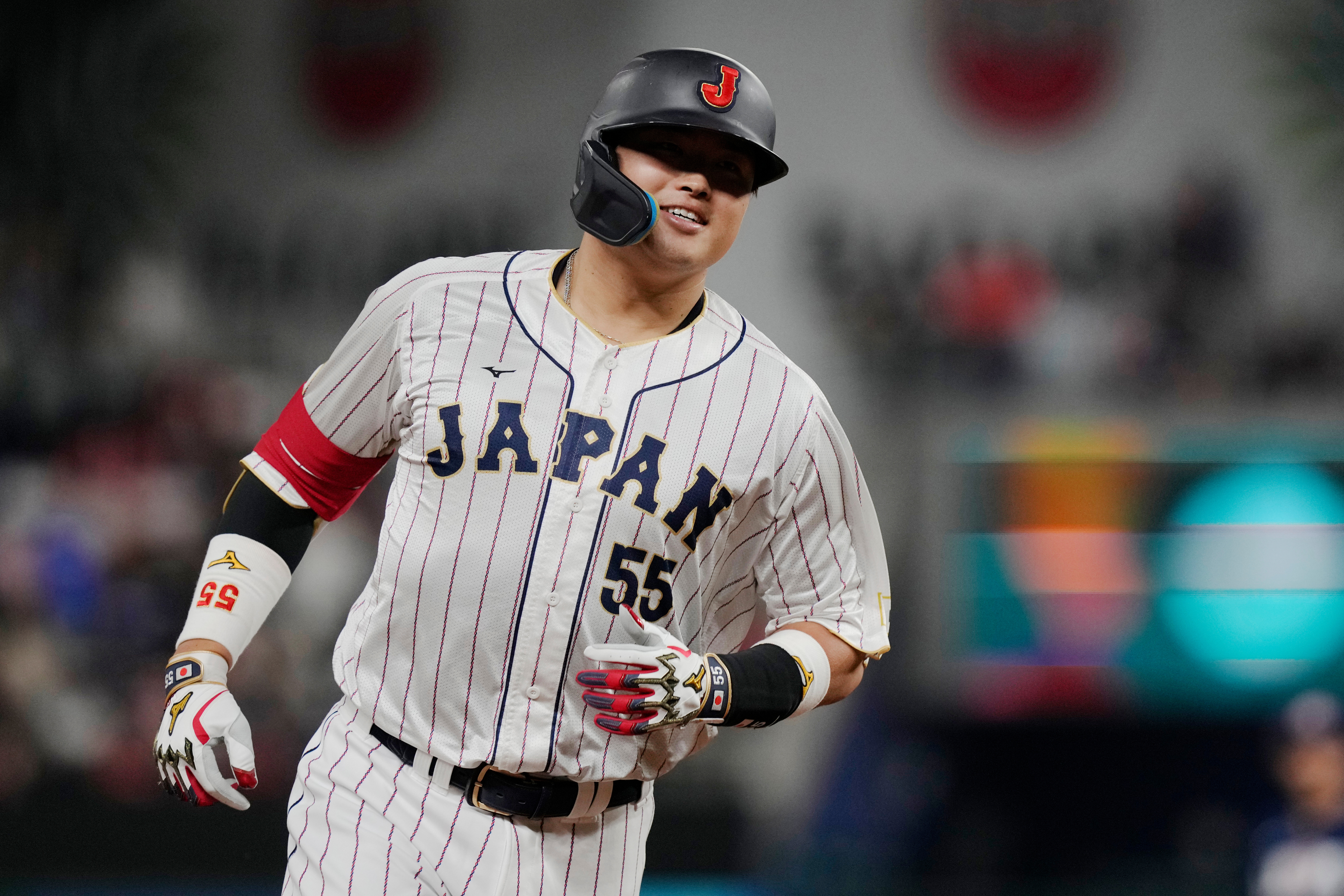 Power-hitting infielder Munetaka Murakami enters MLB posting system, can be signed until Dec. 22