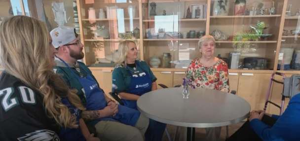 How a cornea transplant brought 2 families together for first time in Philadelphia