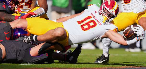 Iowa State TE Brahmer gets in end zone a week after collapsing on field