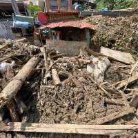 Super Typhoon Fung-wong slams into Philippines, killing 2 and displacing 1 million