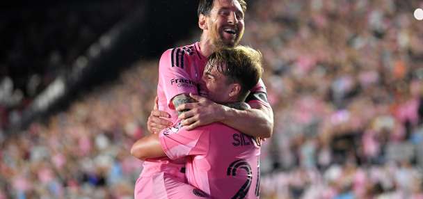 Messi leads Inter Miami to East semifinals with 2-goal, 2-assist showing in 4-0 win over Nashville