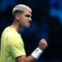 Carlos Alcaraz triumphs over Alex de Minaur in ATP Finals opener