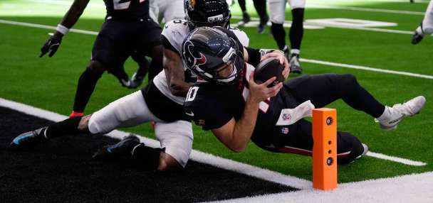 Backup QB Davis Mills and Texans overcome 19-point, fourth-quarter deficit to stun Jaguars 36-29