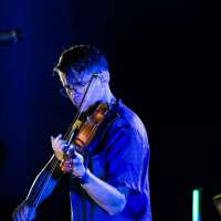 He's standing up for the coral reefs … with his violin