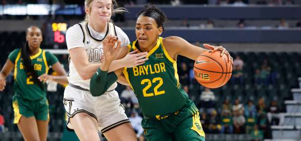 Baylor and Southern California jump into top 10 of women's AP Top 25, UConn and South Carolina 1-2