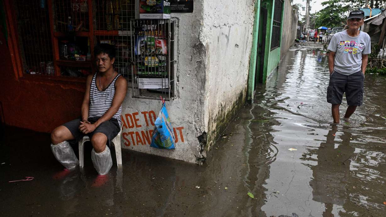 Taiwan evacuates 3,000 ahead of arrival of Typhoon Fung-wong