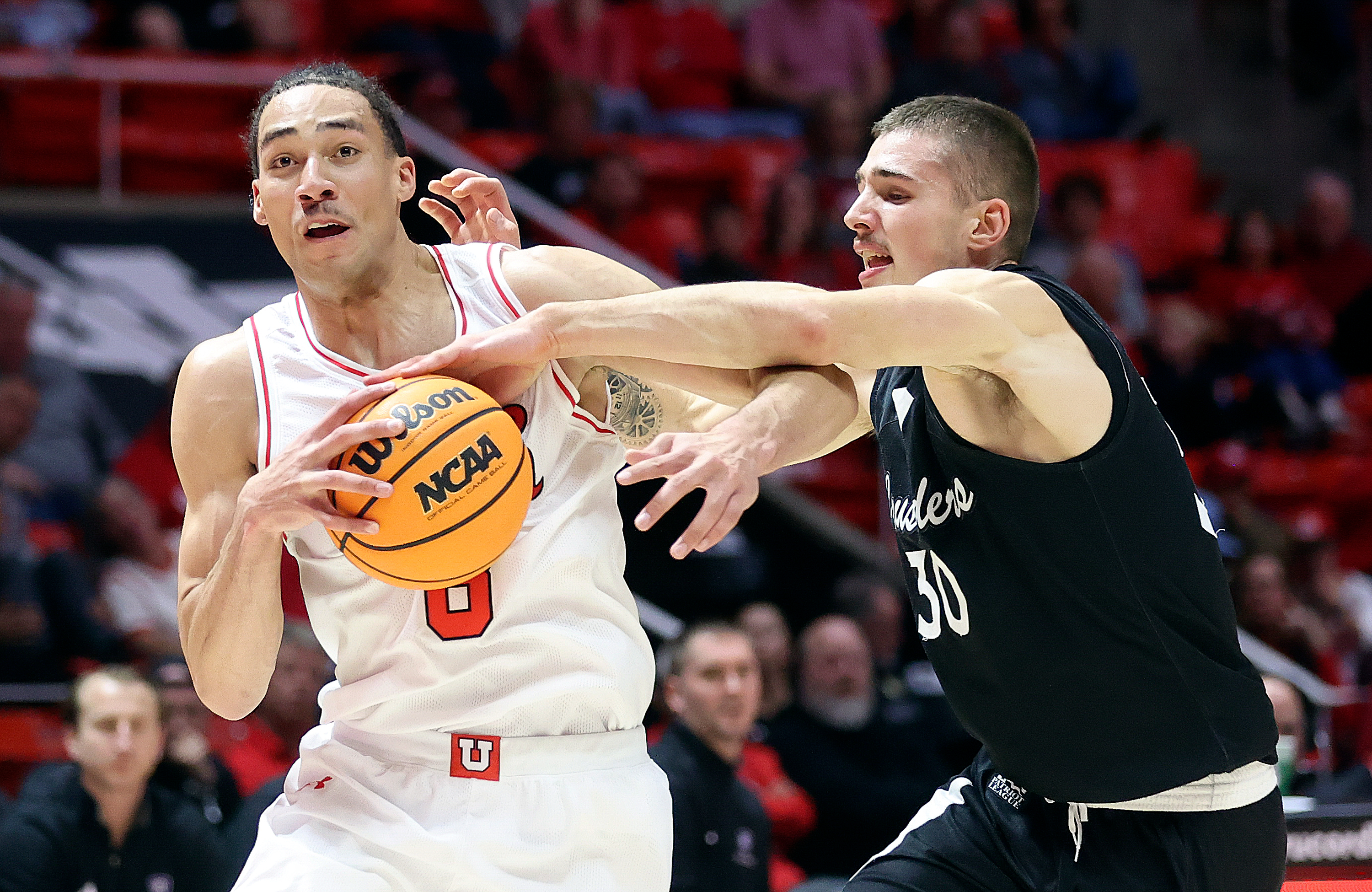 Runnin' Utes move to 3-0 after double-digit win over Holy Cross