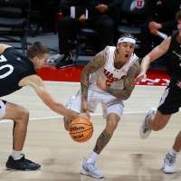 Runnin' Utes move to 3-0 after double-digit win over Holy Cross