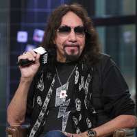 Kiss guitarist Ace Frehley died from injuries suffered in fall