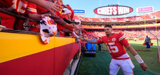 Missouri governor floats potential for a retractable roof if Chiefs renovate Arrowhead Stadium