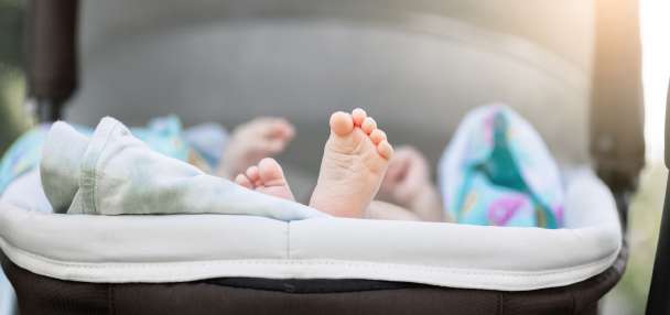 Woman accused of trying to kidnap infant in stroller