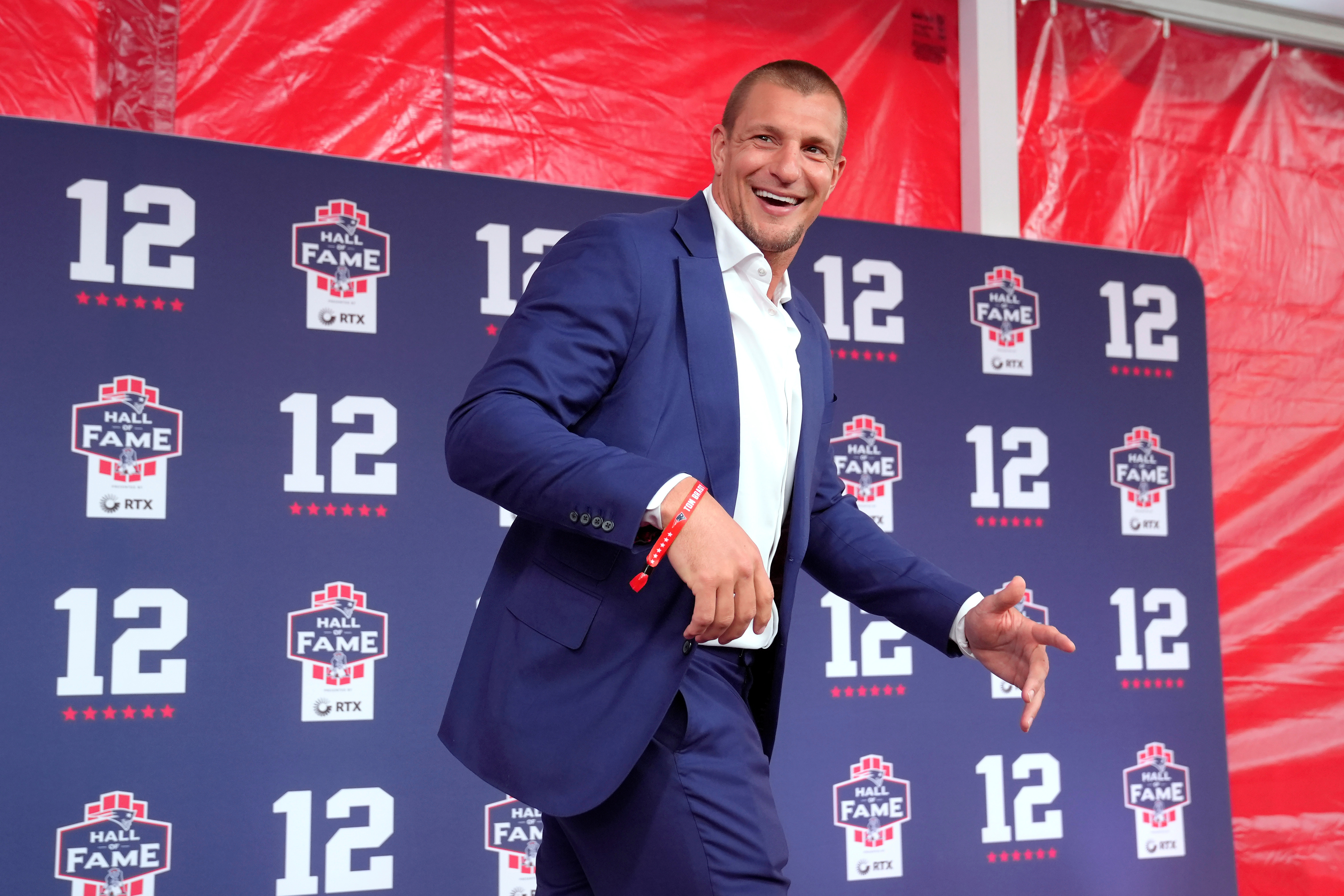 Rob Gronkowski says decision to sign 1-day contract and retire as a Patriot was a 'no-brainer'