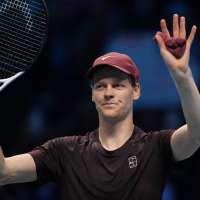 Jannik Sinner seals semifinal spot at ATP Finals with win over Alexander Zverev
