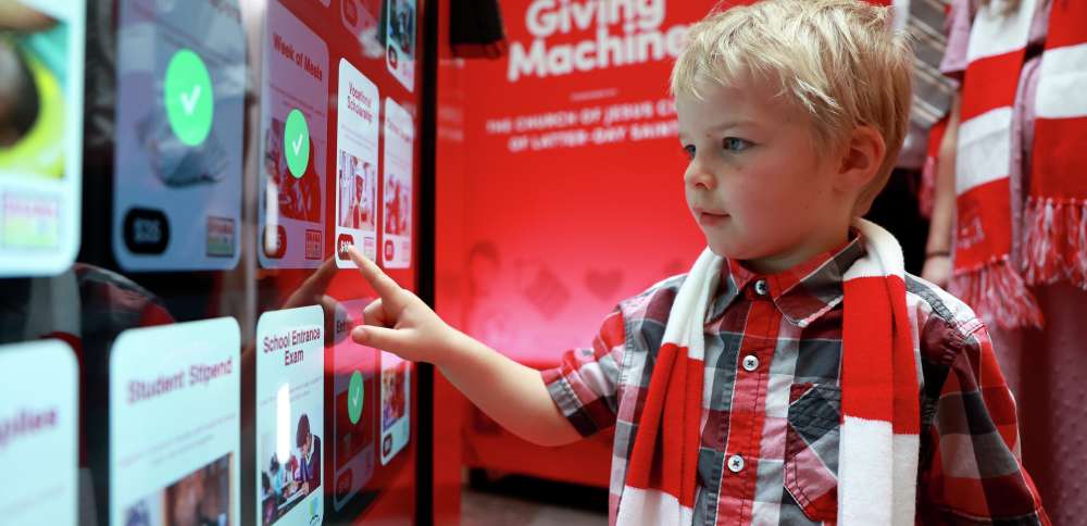 'Beautiful way' to love: Nearly 1M people donated at Giving Machines this season