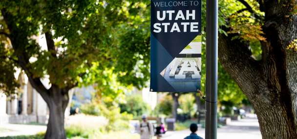 Utahns paying a lighter chunk of their paychecks on college than other states