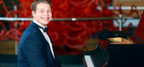 This 16-year-old found out he's soloing with the Utah Symphony while playing a video game