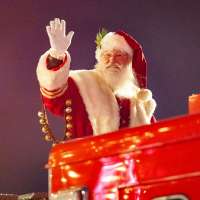 Mountain View Village: Holiday Cheer around every corner