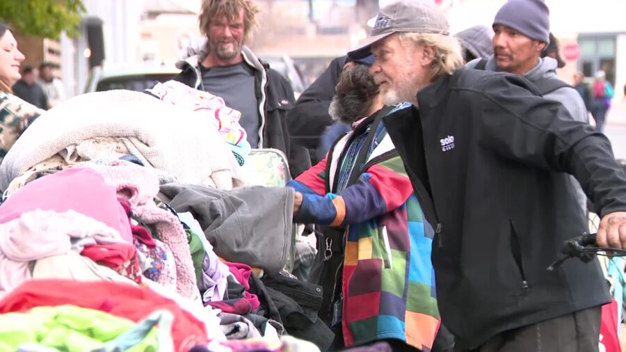 Utah group with disabilities delivers donations to the homeless