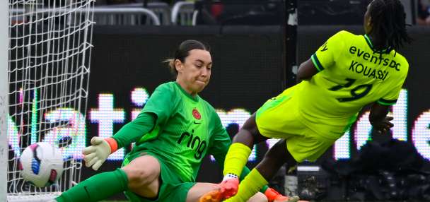 Monday and Bethune score in Spirit's 2-0 win over Thorns to reach NWSL championship